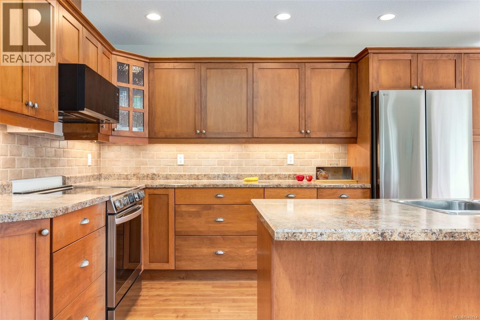 1153 Roberton Blvd - 20
