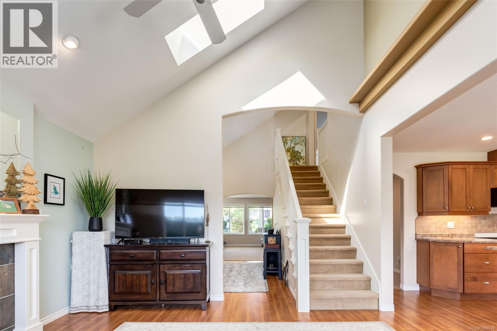 1153 Roberton Blvd - 17