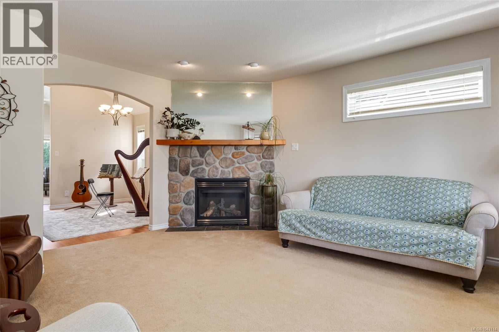 1153 Roberton Blvd - 9