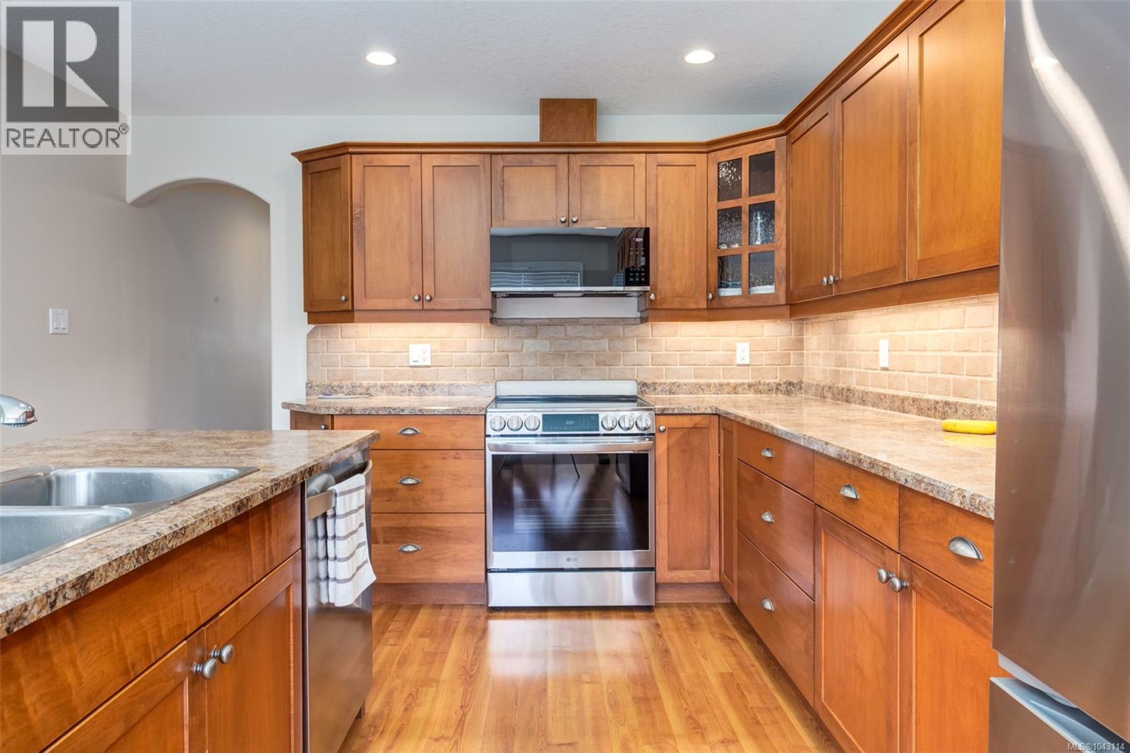 1153 Roberton Blvd - 22