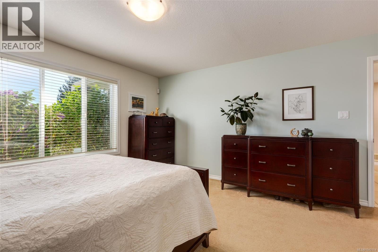 1153 Roberton Blvd - 26
