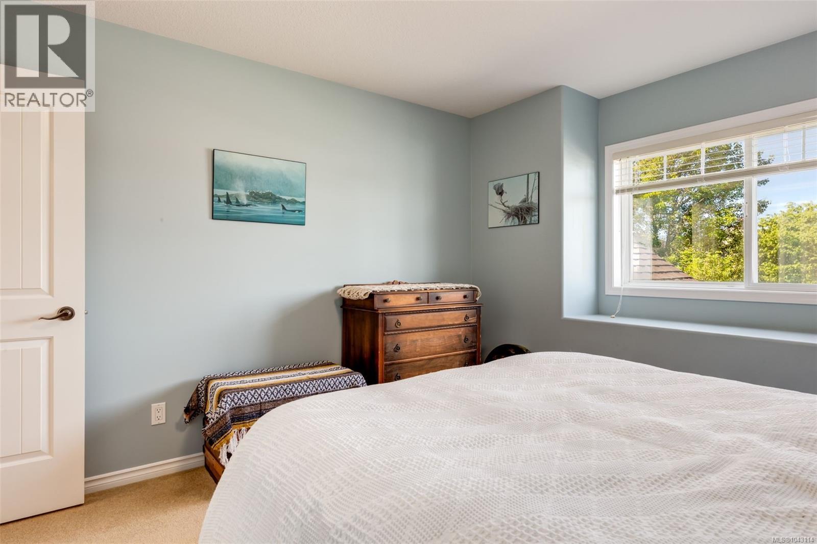1153 Roberton Blvd - 28