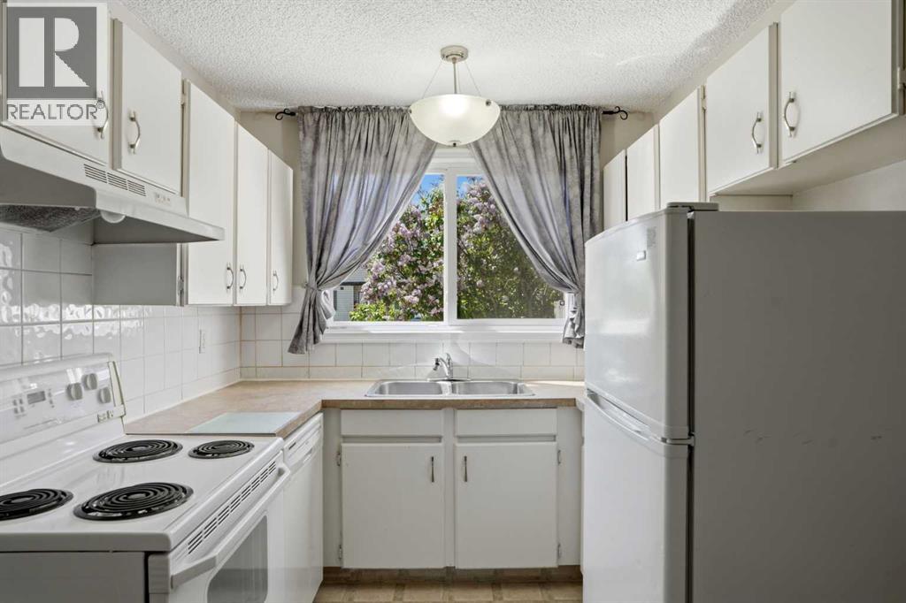 #35 740 Bracewood Drive SW - 17