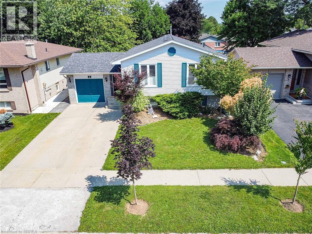 10 LATZER Crescent - 2