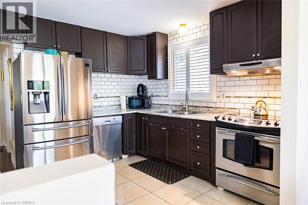 10 LATZER Crescent - 20