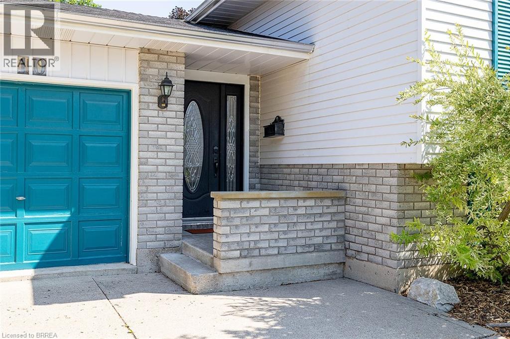 10 LATZER Crescent - 8