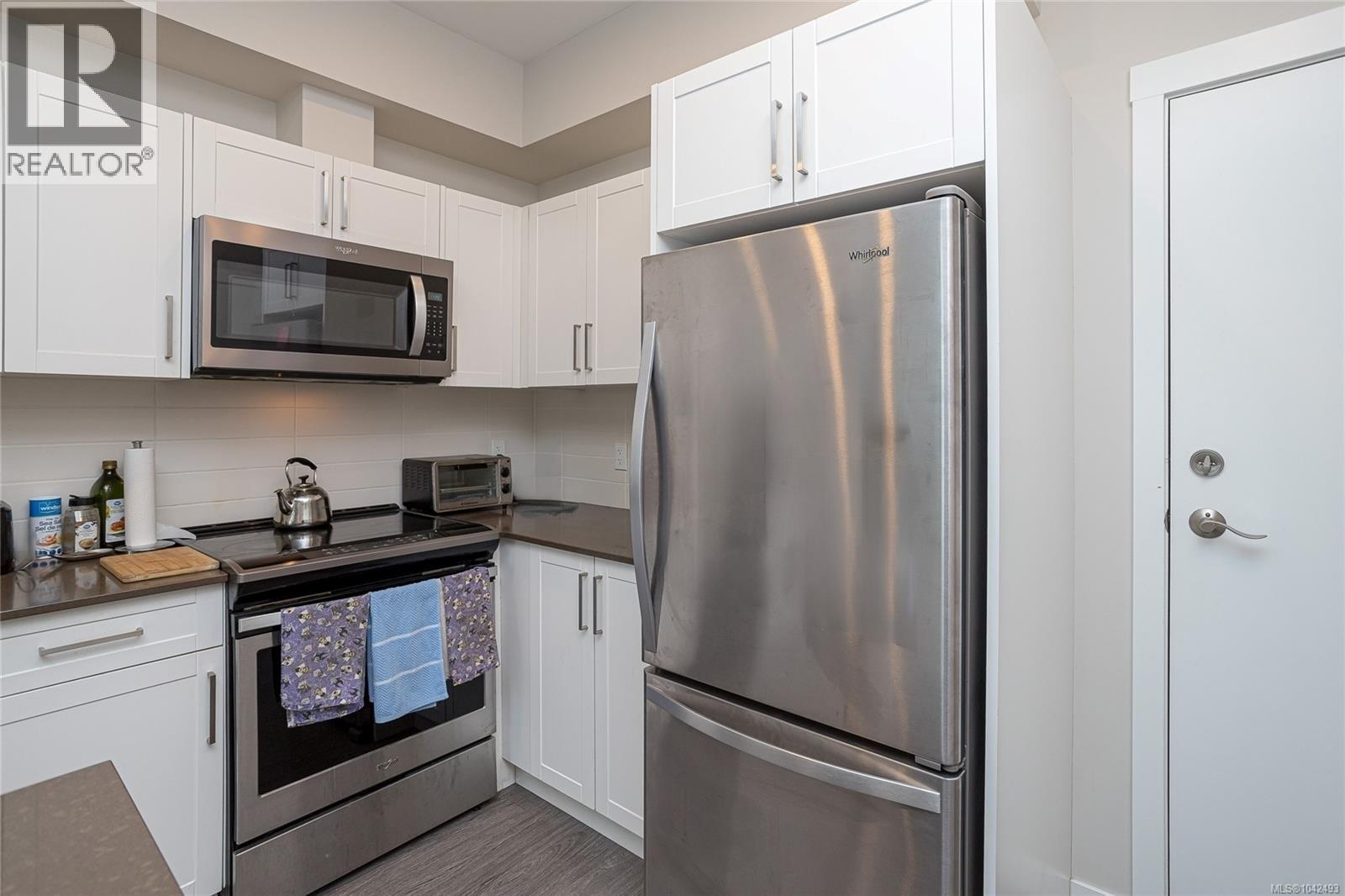 #408 868 Orono Ave - 13