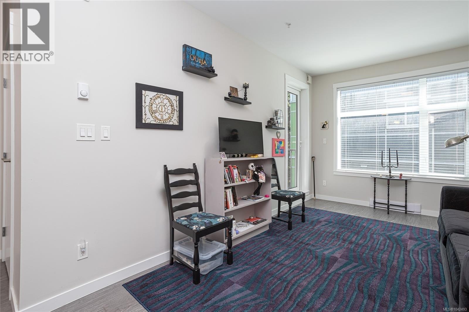 #408 868 Orono Ave - 7