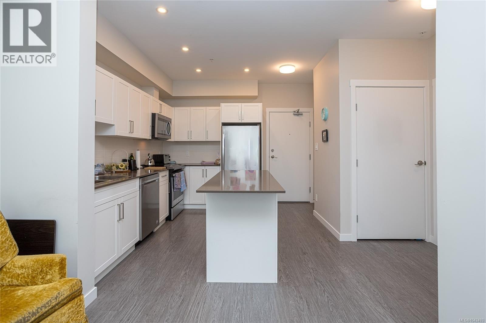 #408 868 Orono Ave - 9