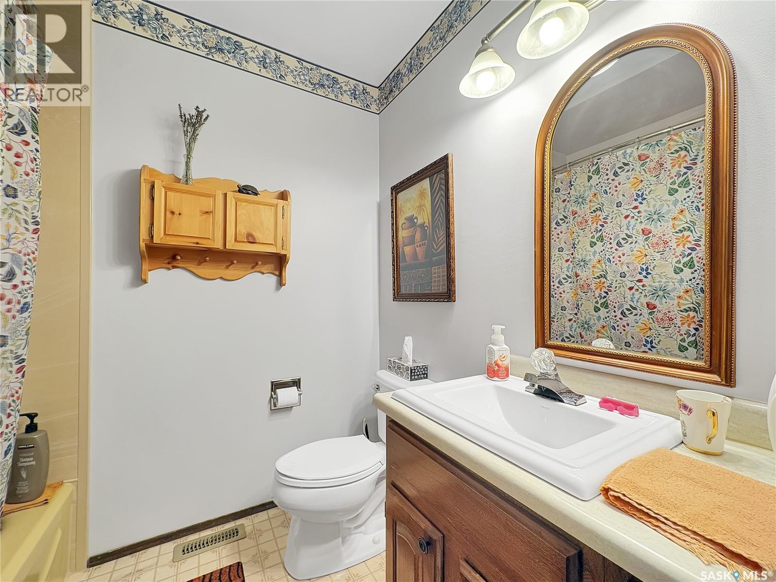 8903 Thomas AVENUE — photo 10