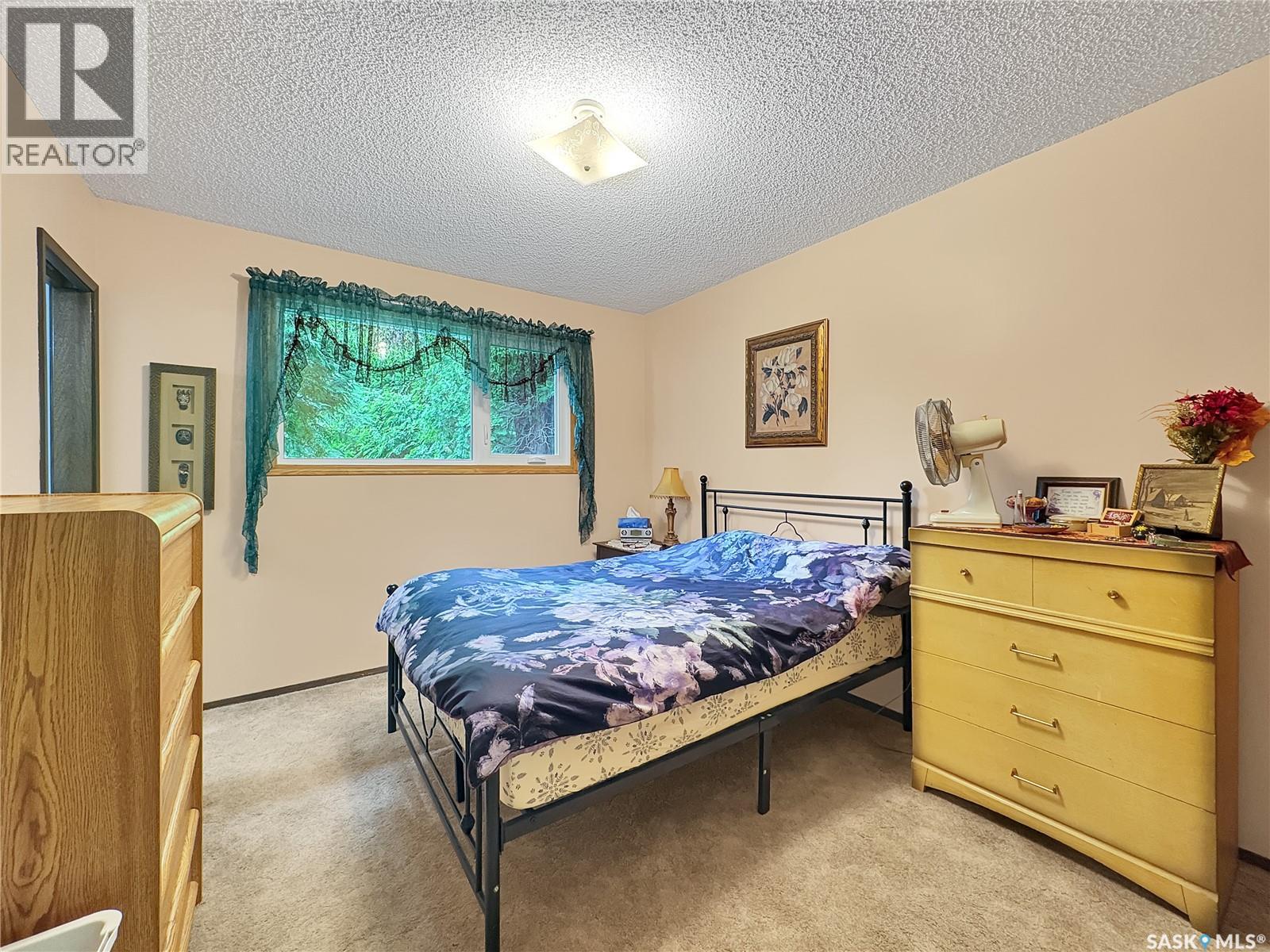 8903 Thomas AVENUE — photo 11