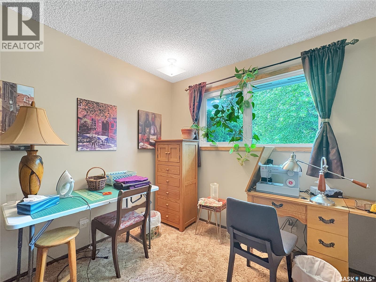 8903 Thomas AVENUE — photo 14