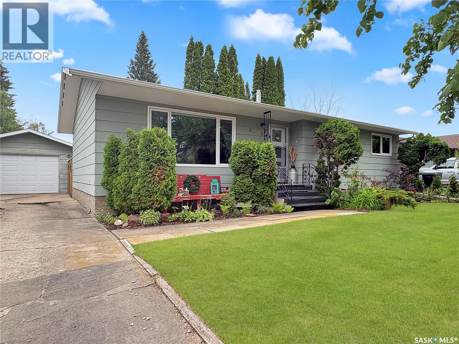8903 Thomas AVENUE - photo 2