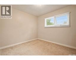 Mud room - Rushinko Acreage, Chaplin, SK S0H0V0 Photo 8