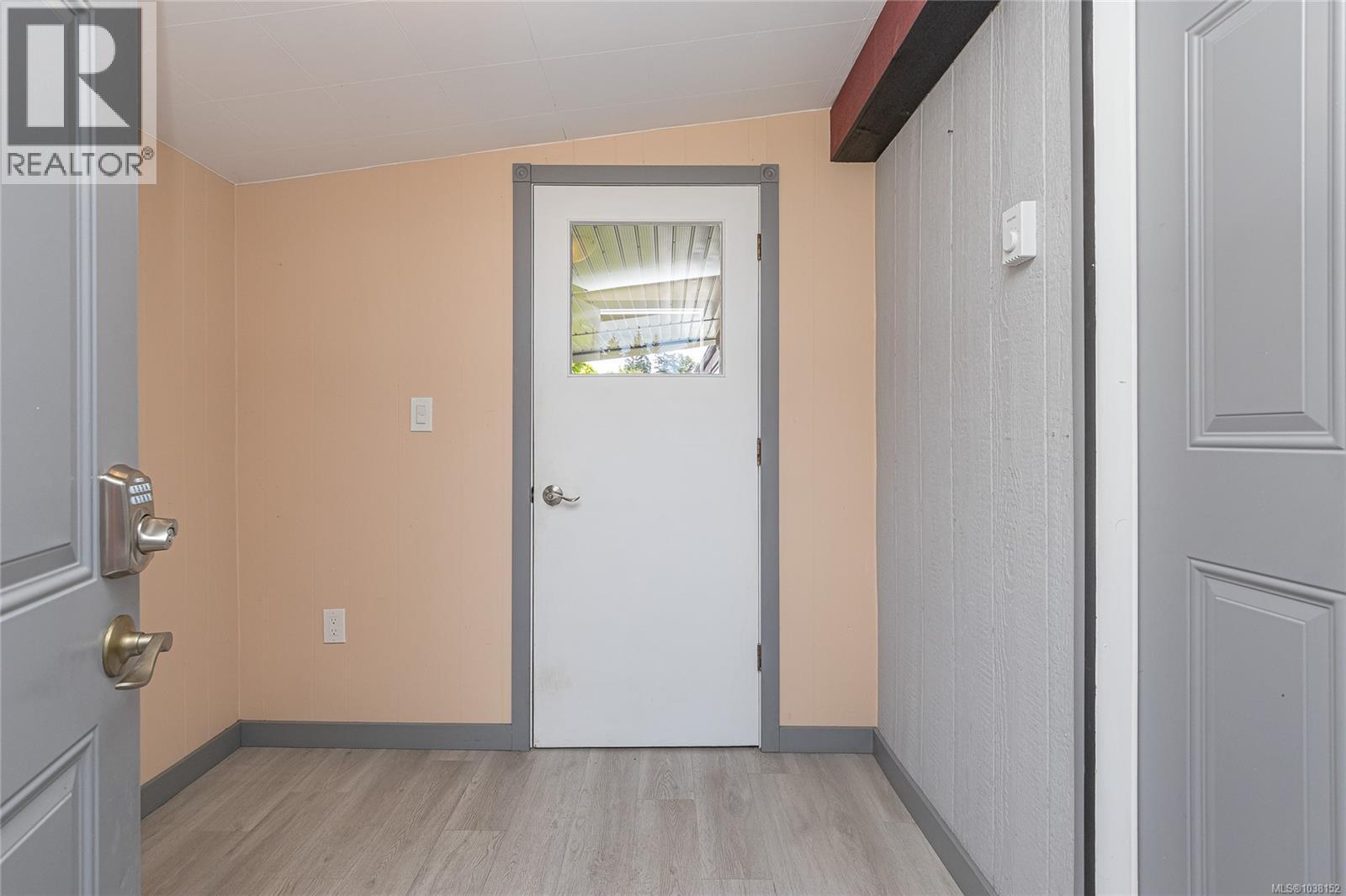 #20 3497 Gibbins Rd - Image 5