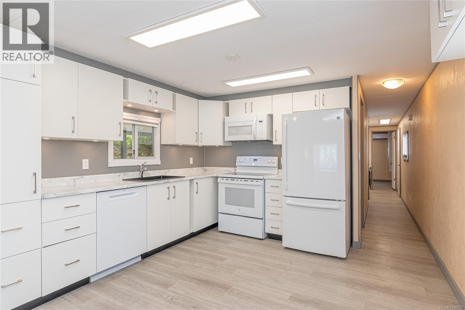 #20 3497 Gibbins Rd - Image 10