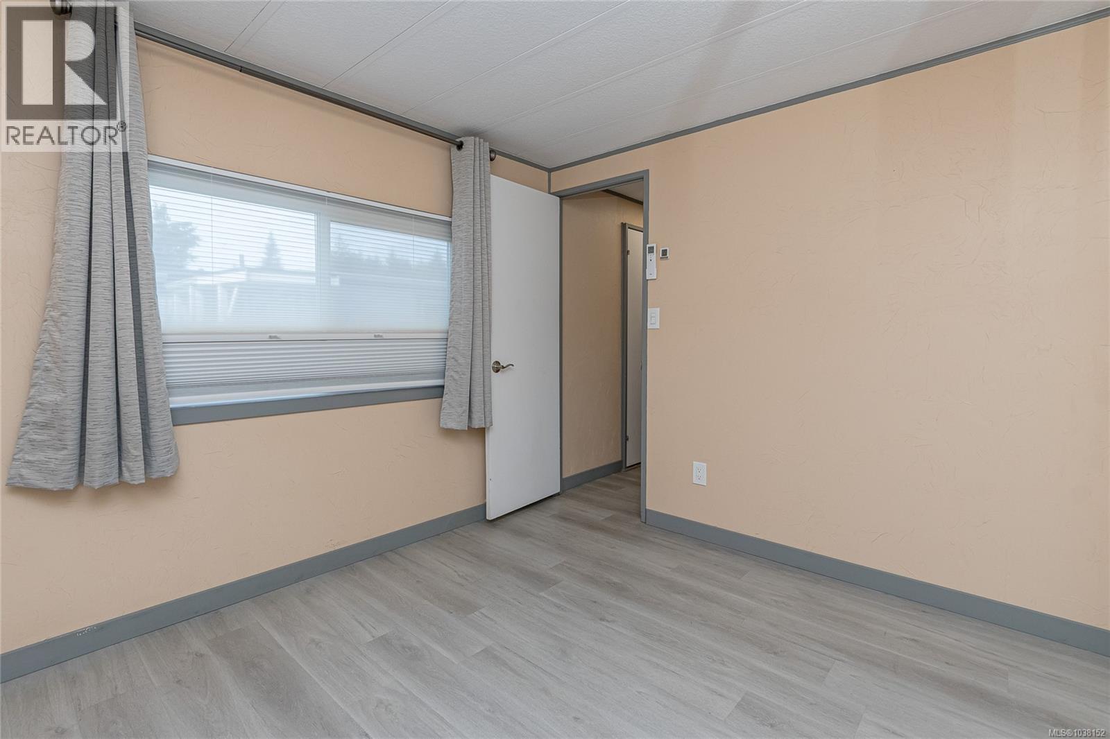 #20 3497 Gibbins Rd - 15