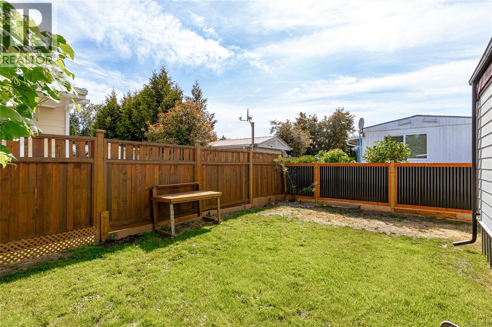 #20 3497 Gibbins Rd - 22