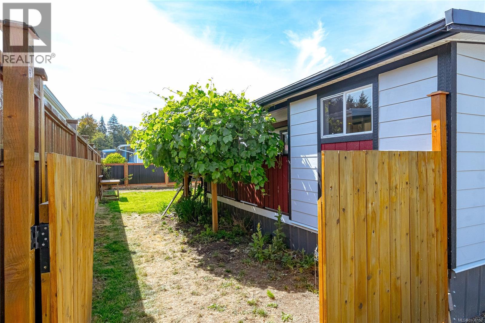 #20 3497 Gibbins Rd - Image 23
