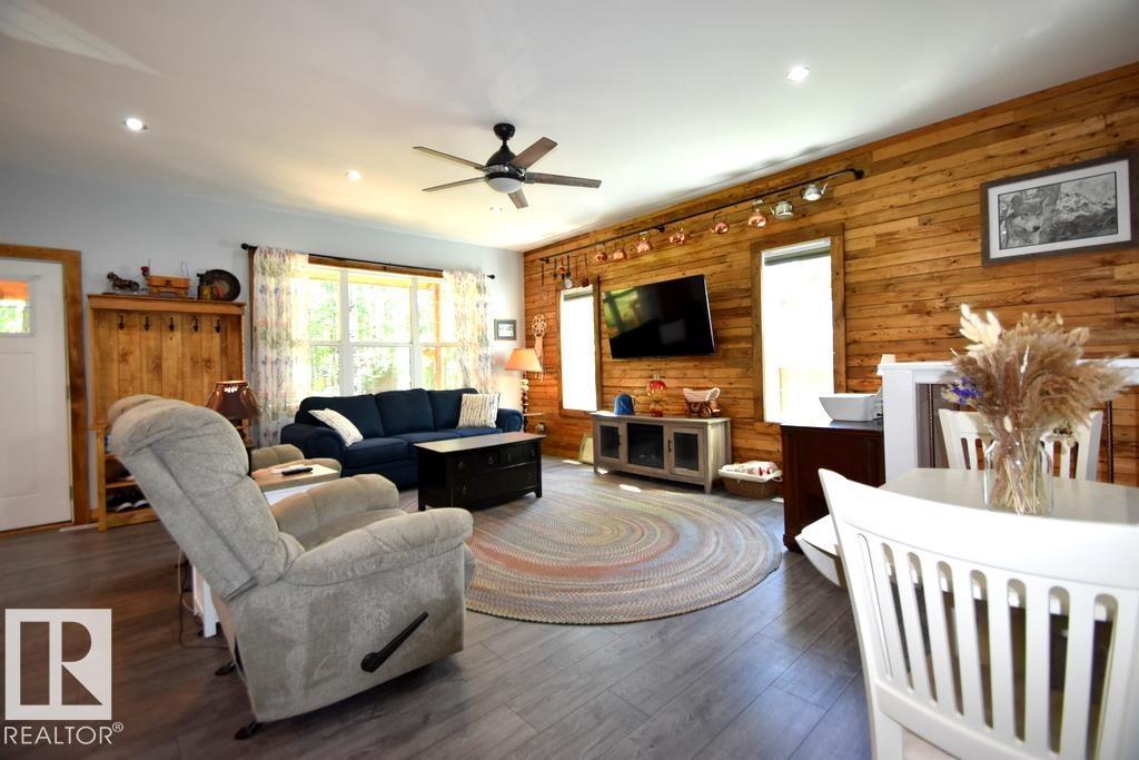 309 Debbie Dr (Skeleton Lake) - 36
