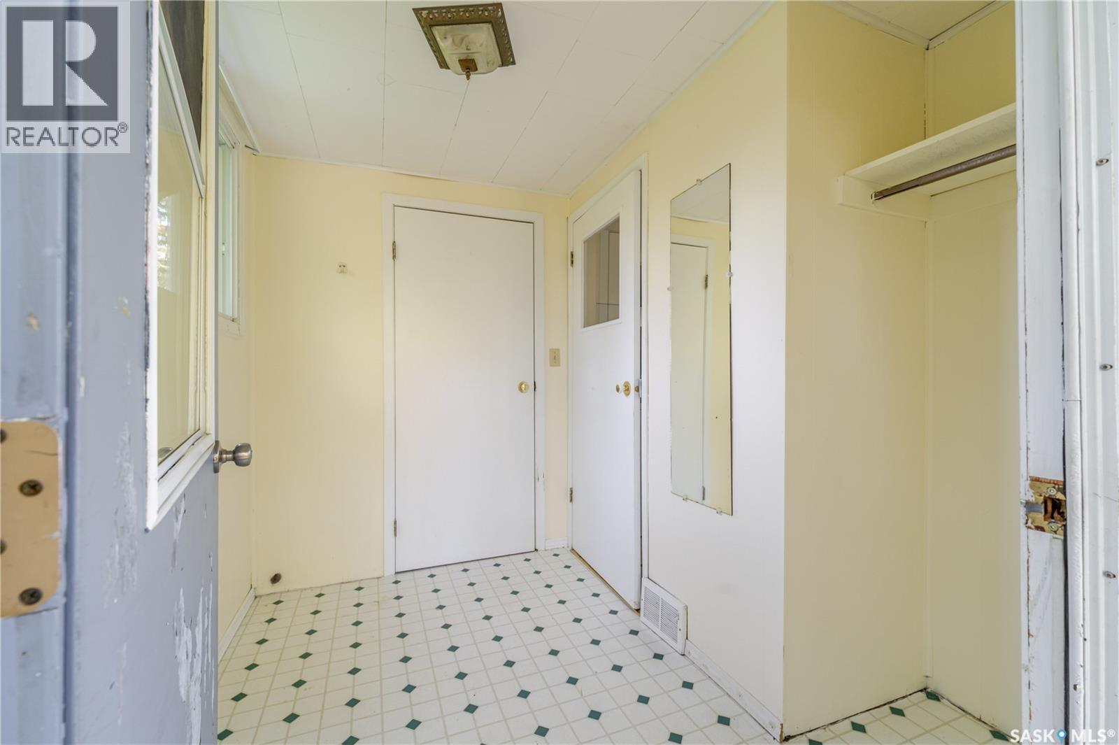 39 Coteau STREET - Image 3