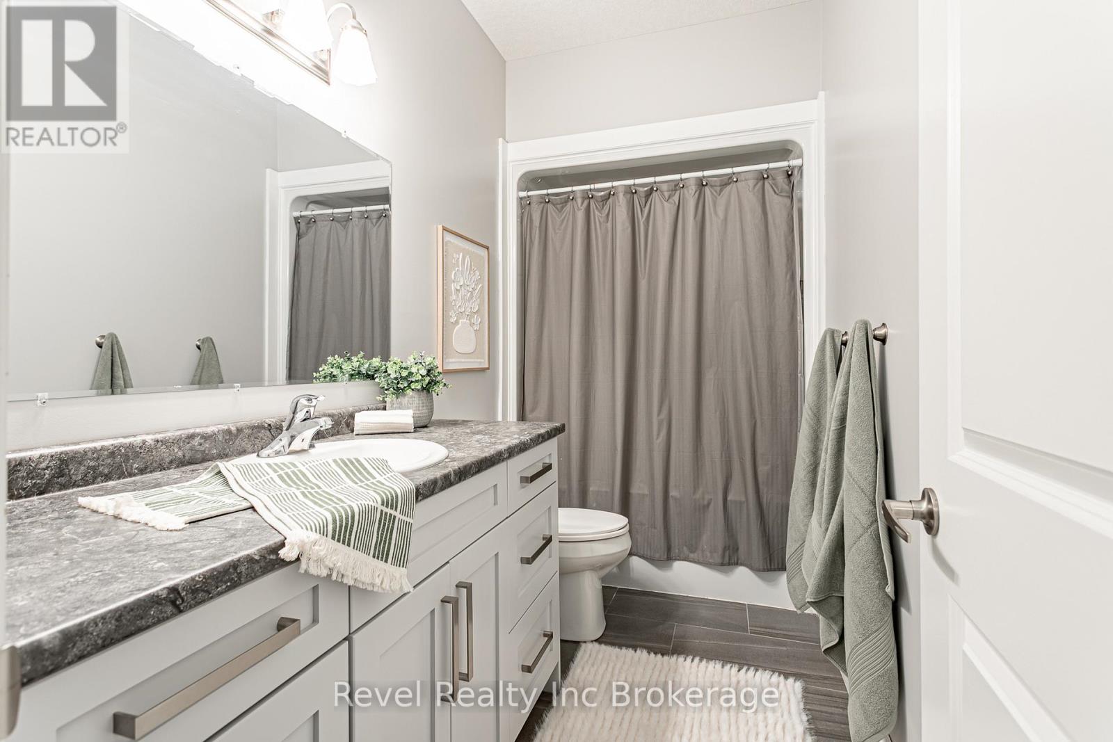 538 LAMPMAN PLACE - 15