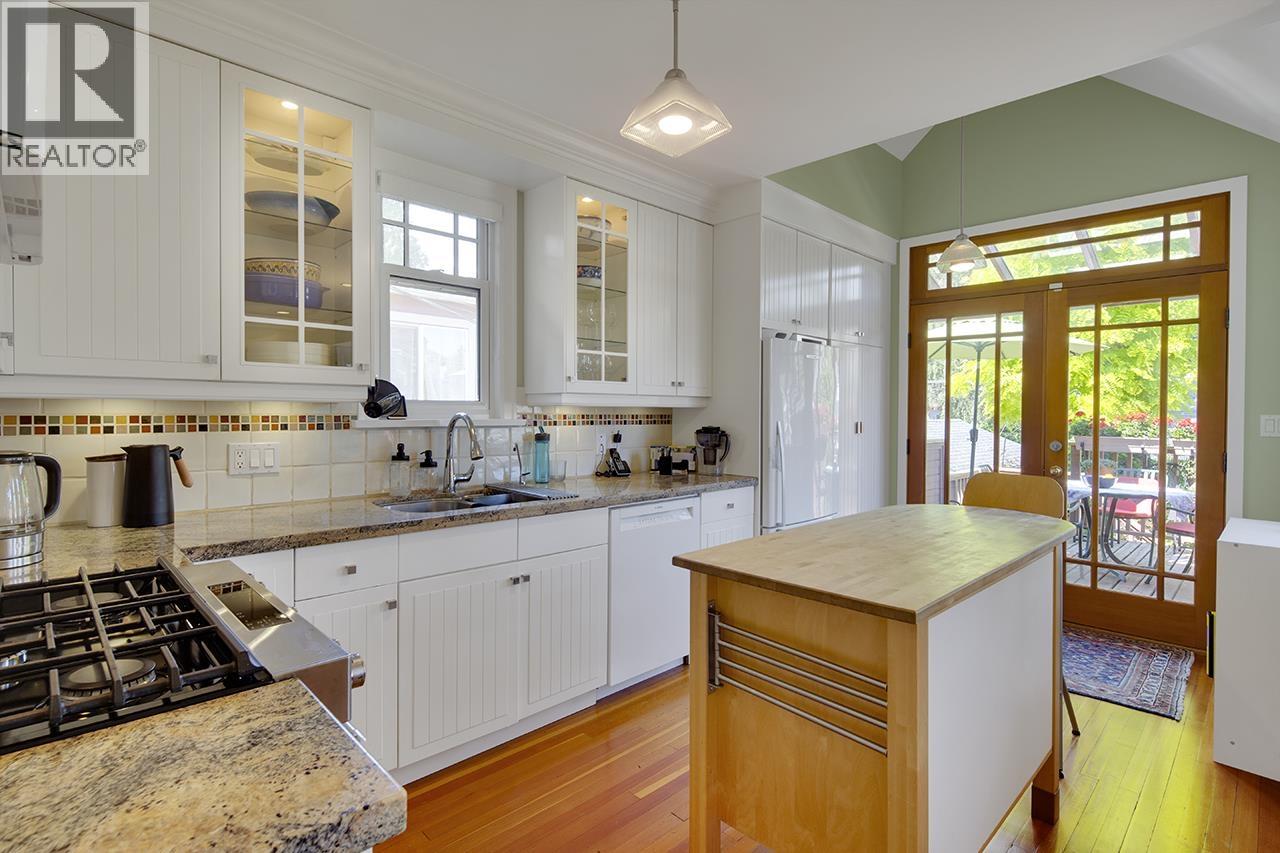 4 Bed, 3 Bath House for Sale in Vancouver – 3963 W 18TH AVENUE, Vancouver – MLS# R3145504 - Image 16