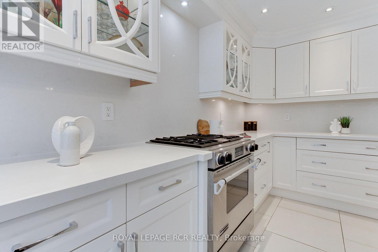 646 BROOKER RIDGE - 18