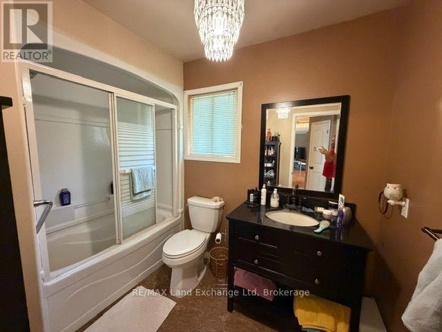 115 VICTORIA STREET W - 11