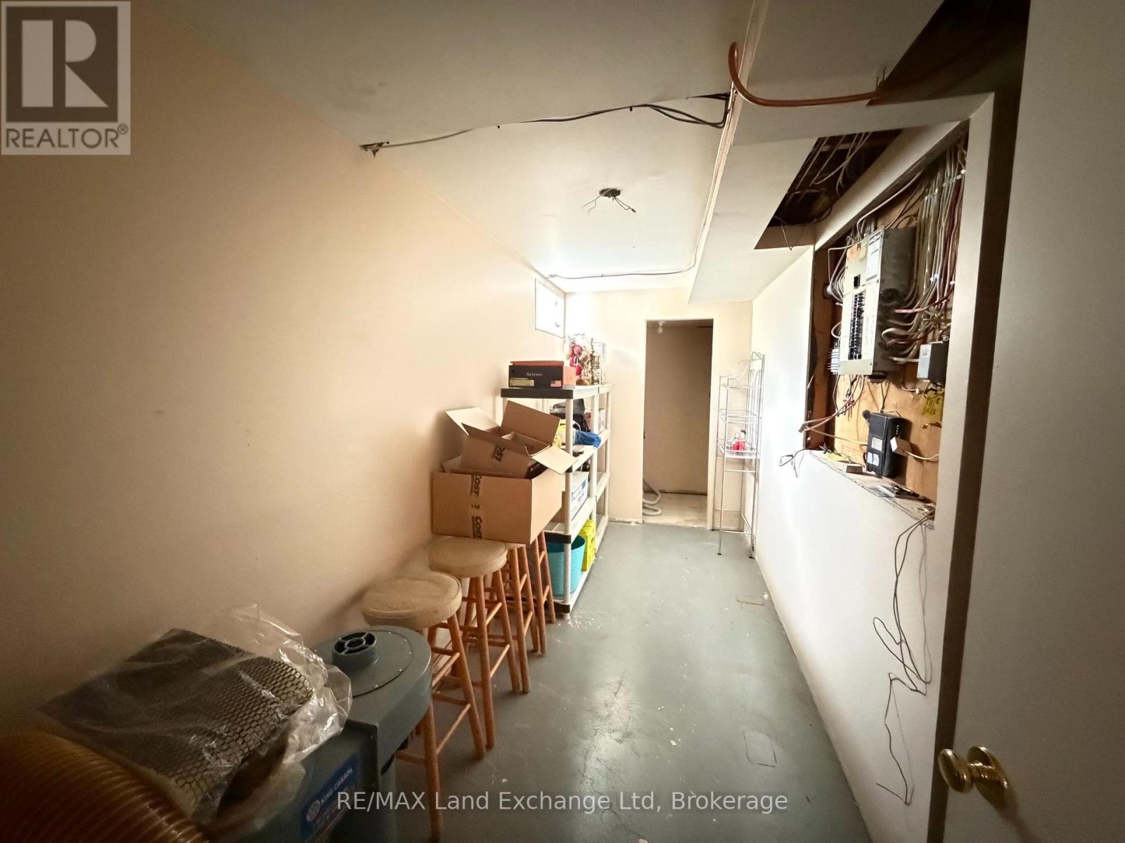 115 VICTORIA STREET W - 26