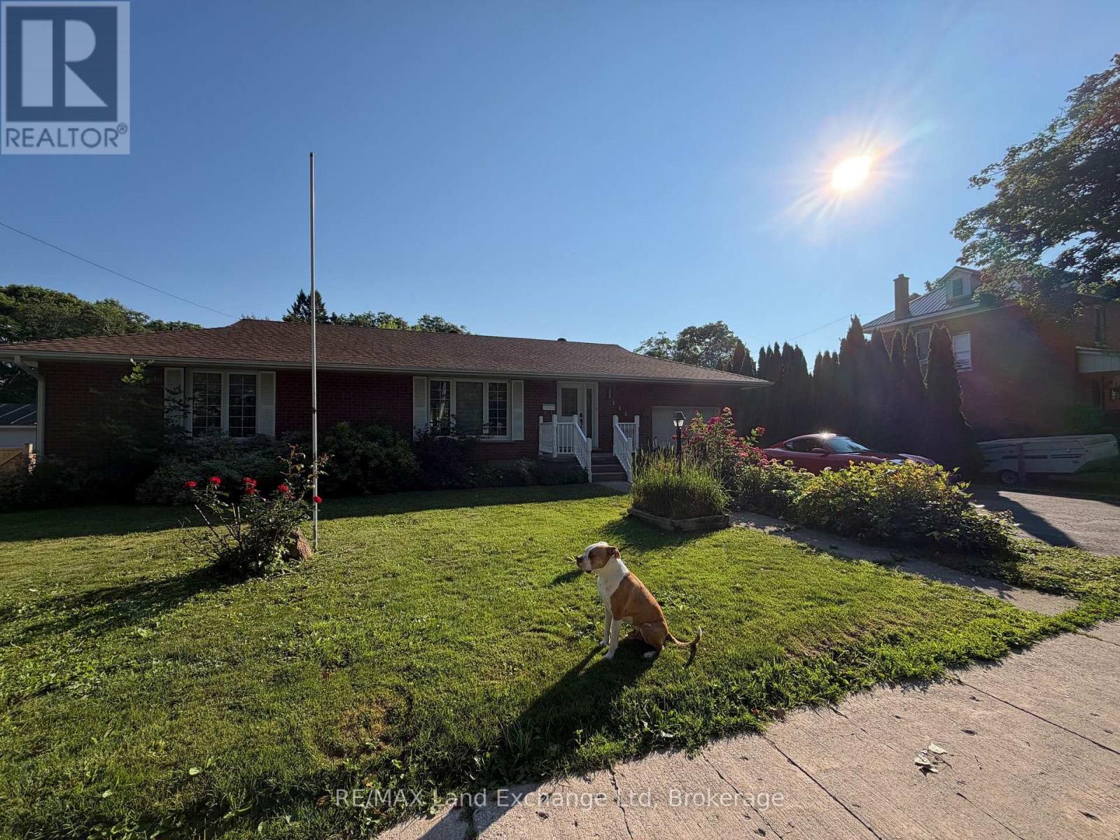 115 VICTORIA STREET W - 29