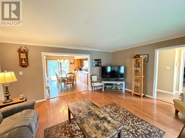 115 VICTORIA STREET W - 6