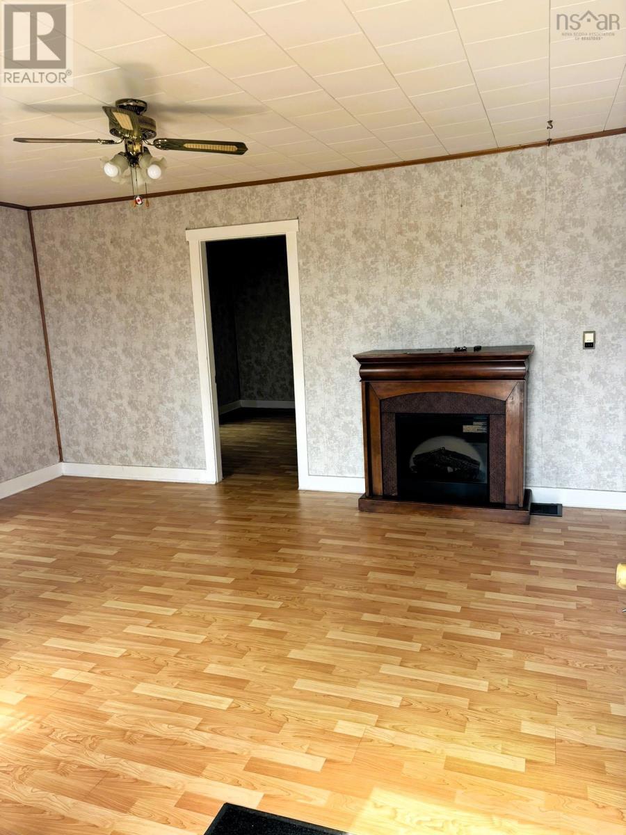 8931 Hwy#209 Highway - 18