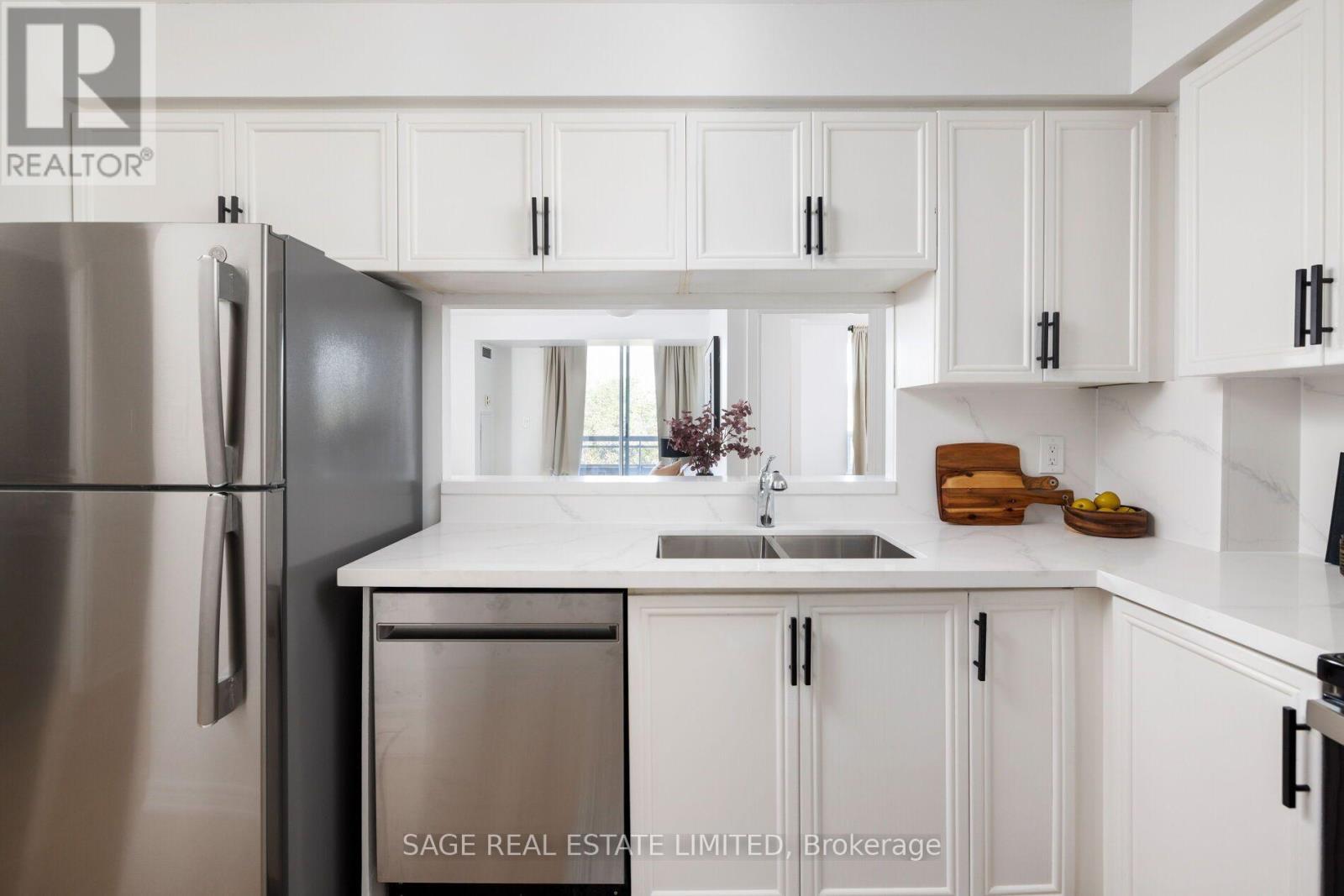 #205 1700 EGLINTON AVENUE E - 3