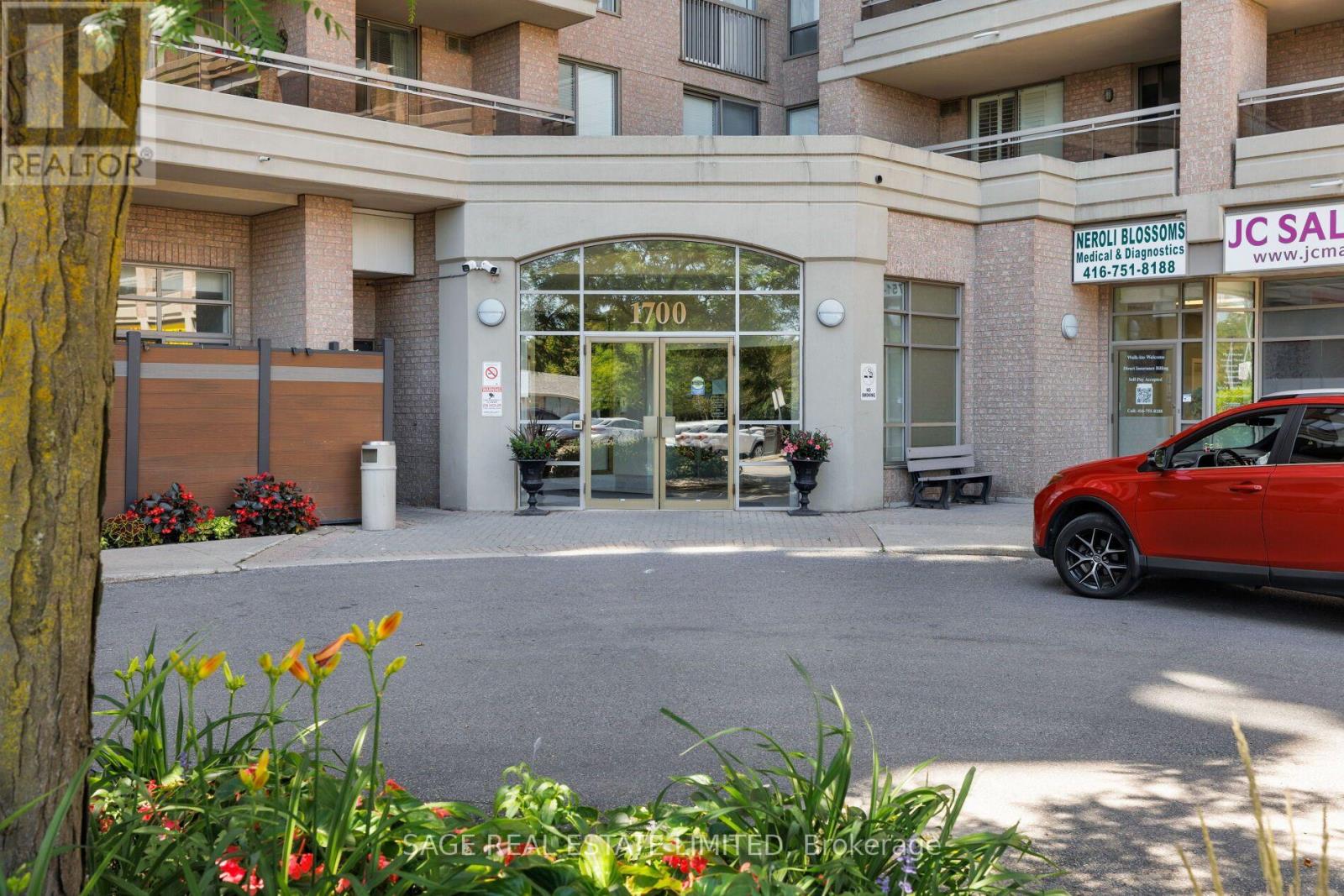 #205 1700 EGLINTON AVENUE E - 33