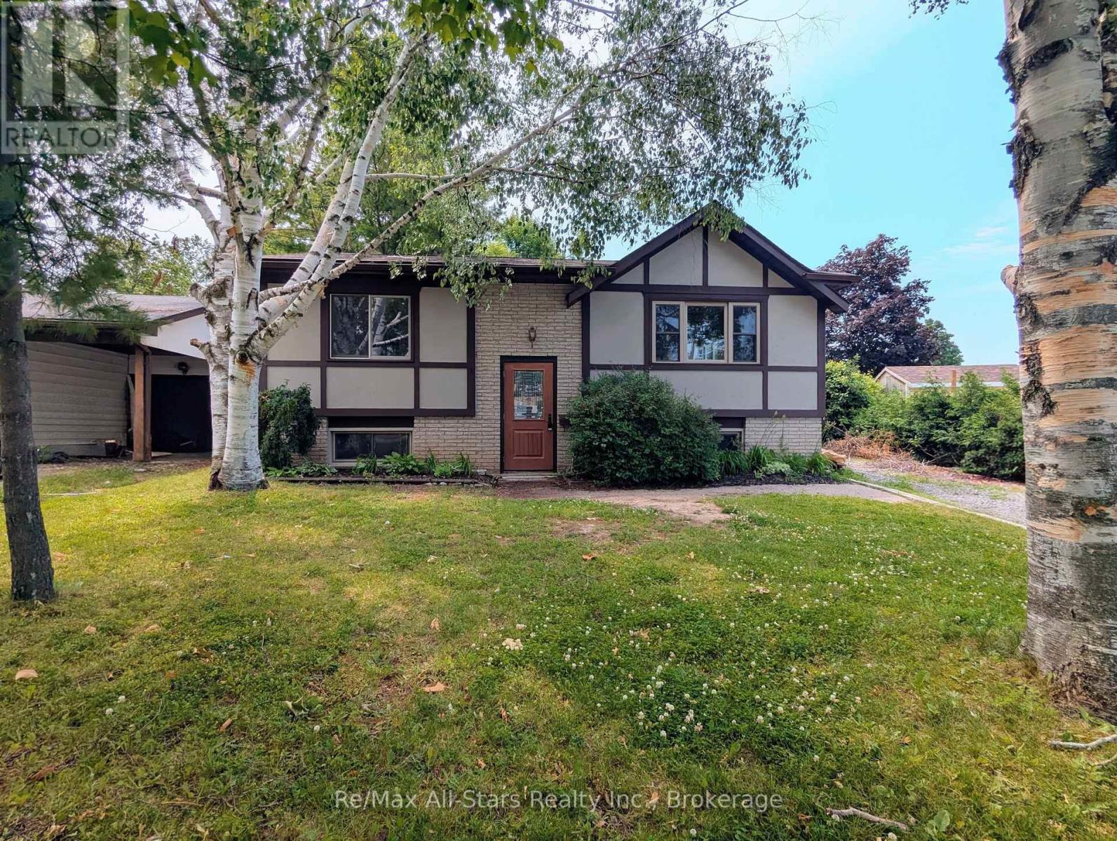 1886 CROFTDALE CRESCENT - 3