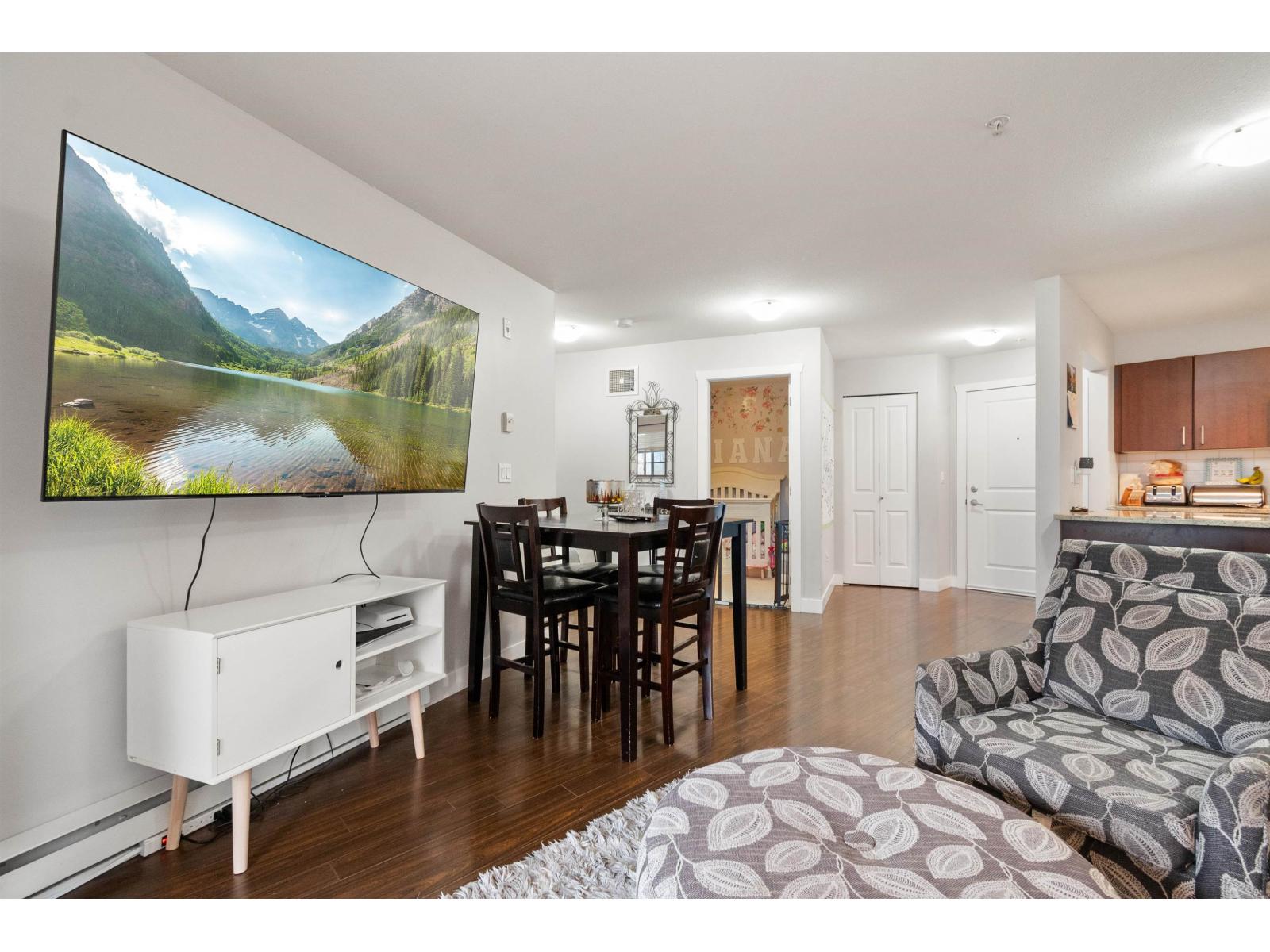 209 45567 YALE ROAD, Chilliwack Proper South, Chilliwack