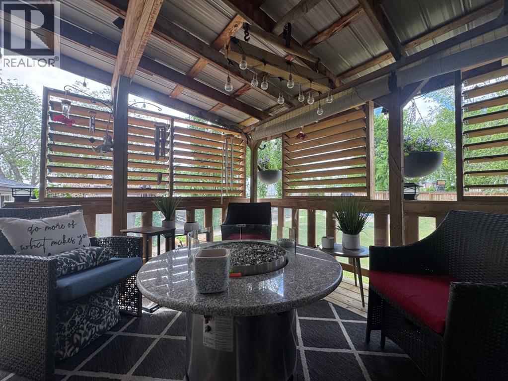 Listing photo – 5001 45 Street, Sedgewick
