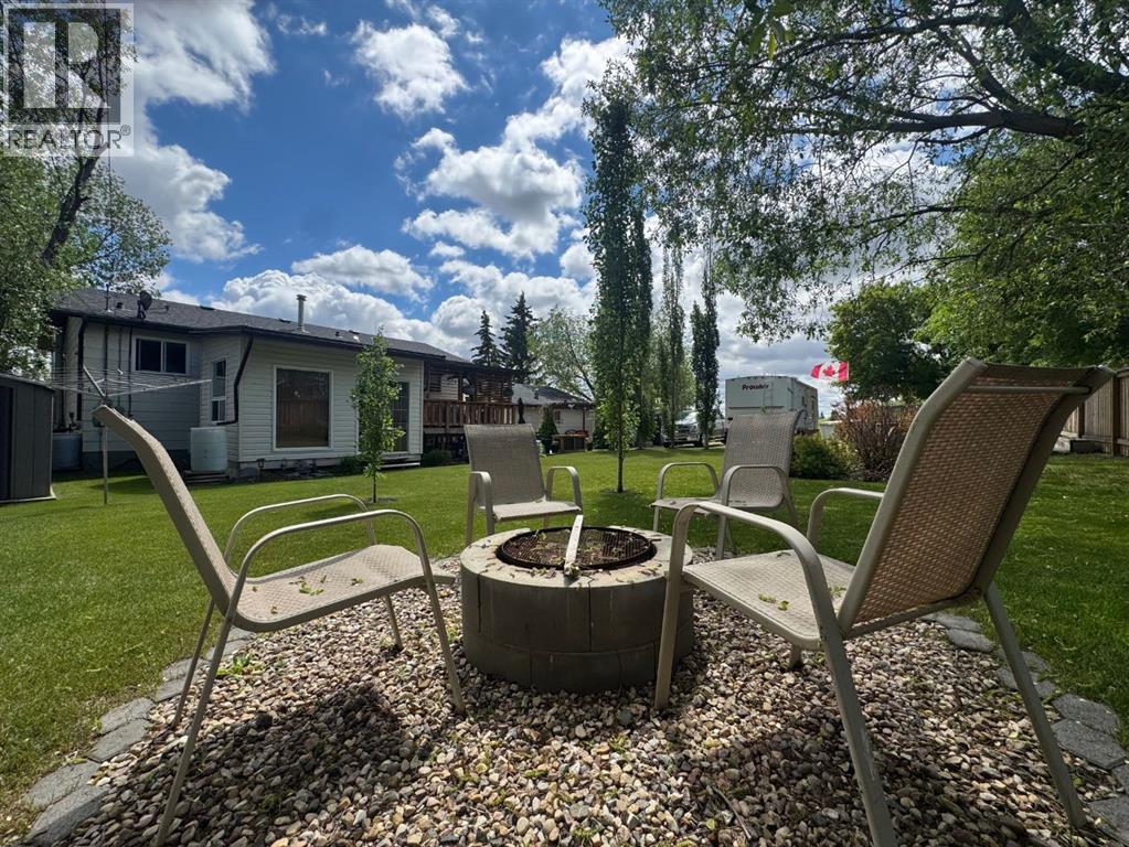 Listing photo – 5001 45 Street, Sedgewick