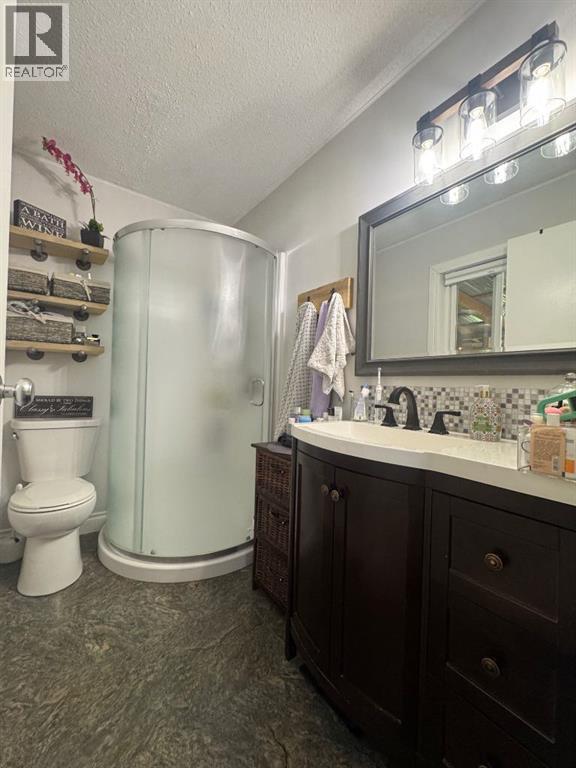 Listing photo – 5001 45 Street, Sedgewick
