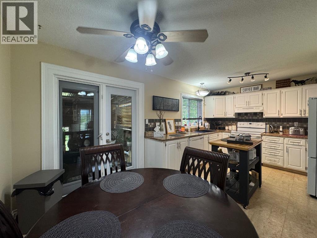 Listing photo – 5001 45 Street, Sedgewick