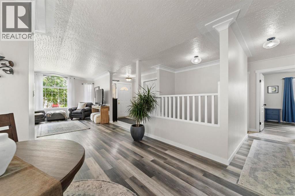 5412 60 Street - 8