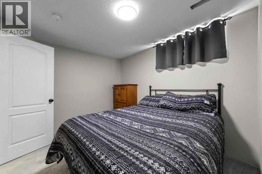 5412 60 Street - 25