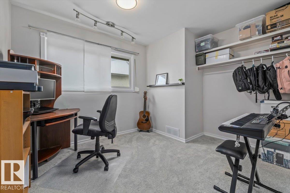 5507 102A AV NW - 15