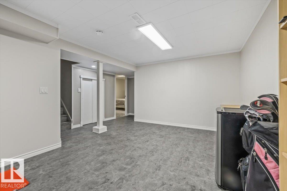 5507 102A AV NW - 23