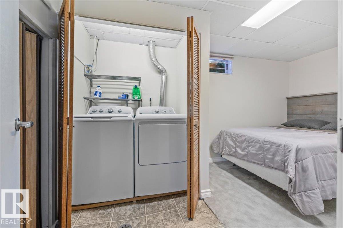 5507 102A AV NW - 26