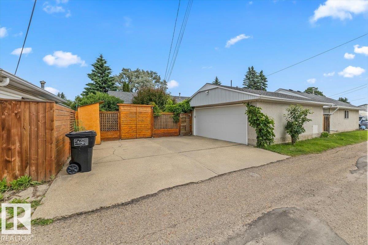 5507 102A AV NW - 34