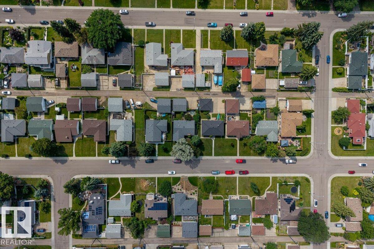 5507 102A AV NW - 35