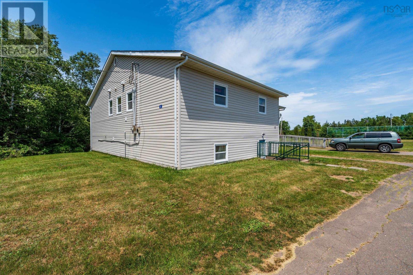 6 Dimock Road - 35