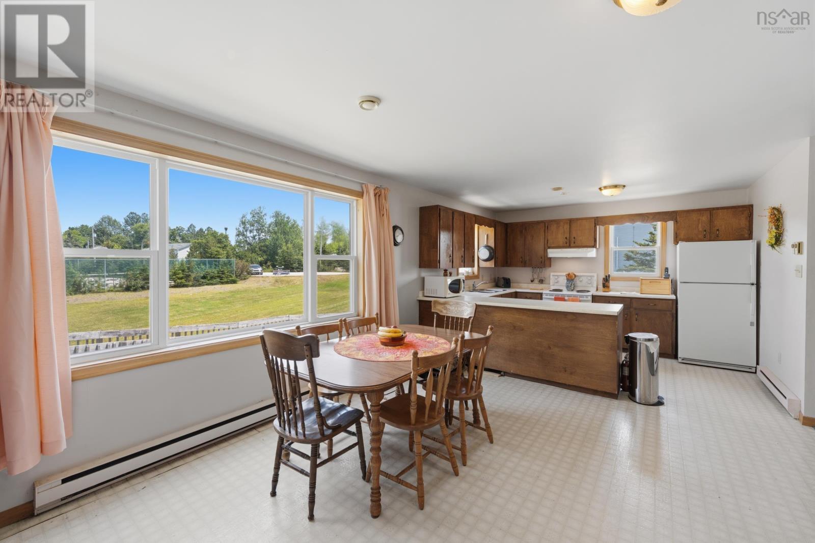 6 Dimock Road - 6